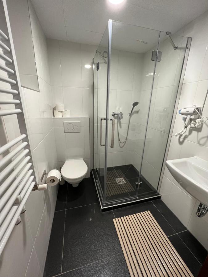 Hostel Do-Re-Mi براغ المظهر الخارجي الصورة